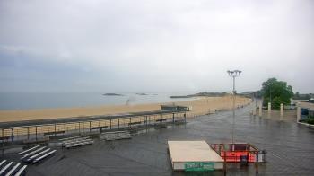 Weather camera view of Ocean Beach Park.
